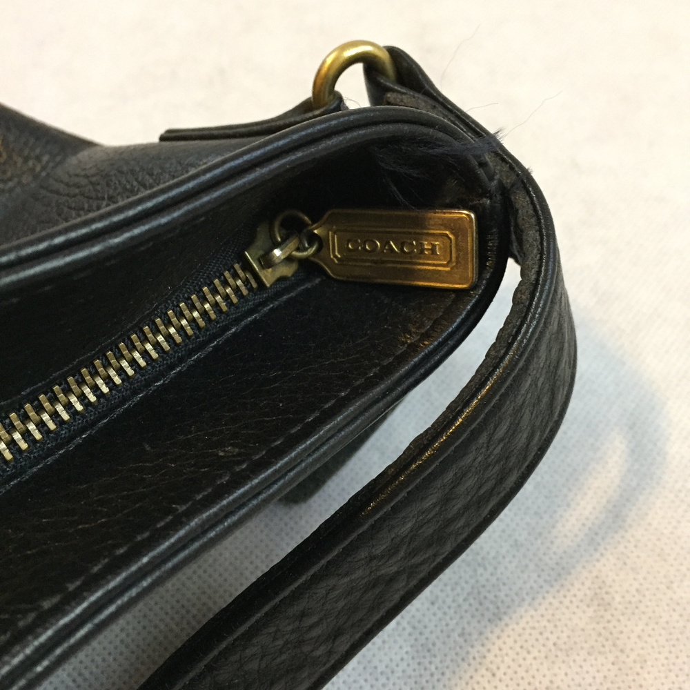 Black Leather Coach Large bucket style in very good condition.. - Picture 3 of 5